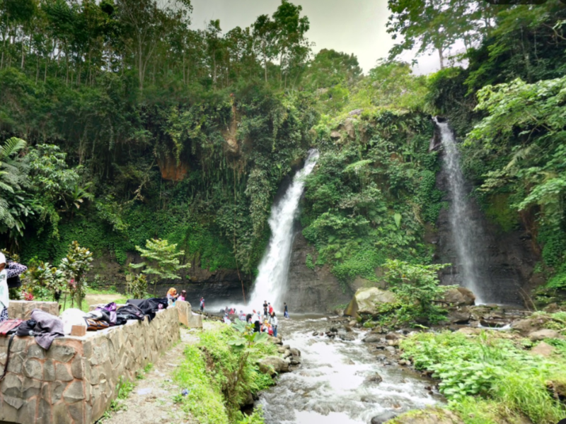 Air Terjun Tirto Kemanten