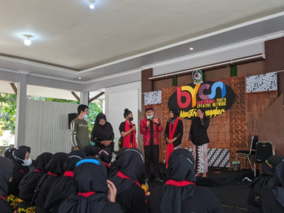 3 MAESTRO GANDRUNG MENGAJAR Melestarikan Budaya Banyuwangi ke Kaum Milenial