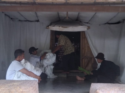 Jelang Ramadhan, Lingkungan Cungking Banyuwangi Gelar Tradisi Resik Lawon