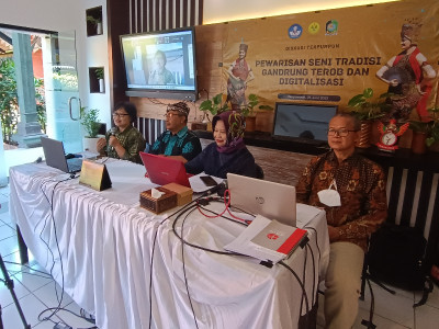 Menjaga Seni Tradisi Gandrung Terob, Akademisi UNJ Riset di Banyuwangi