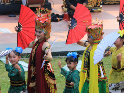 Momen Kemerdekaan, Sendratari Meras Gandrung Pukau Penonton