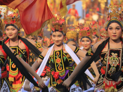 Suasana Haru Warnai Kesuksesan Festival Gandrung Sewu 2023 