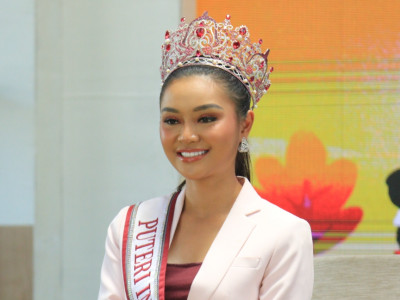 Puteri Indonesia Sampaikan Kiat Menjalani Hidup Sehat dan Cantik di Puncak Festival Jenggirat Sehat