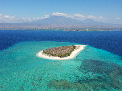 Pulau Tabuhan Banyuwangi, Surga Tersembunyi di Selat Bali