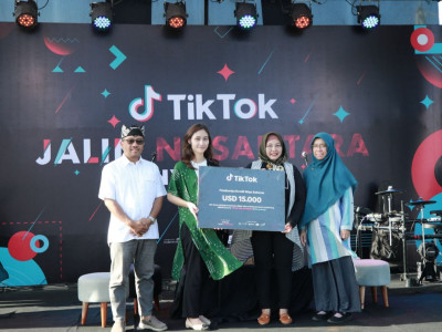 Keren! Kemenparekraf RI Gandeng TikTok, Dorong UMKM Banyuwangi Go Internasional dengan Konten Digital