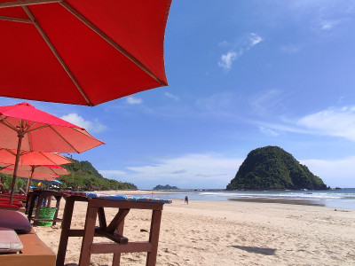 Pulau Merah Jadi Destinasi Favorit Pengunjung Selama Long Weekend