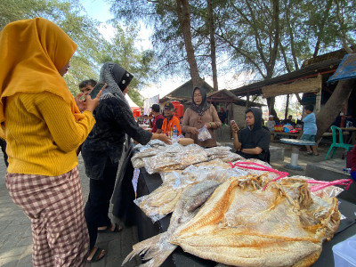 Fish Market 2024 Angkat Potensi Bisnis Perikanan Pantai Satelit Muncar 