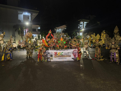 Banyuwangi Ethno Carnival Sukses Pukau Penonton di Batik Tuban Fashion and Street Carnival 2024