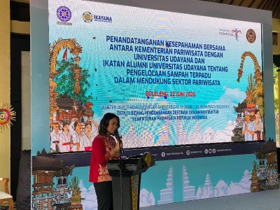 Wamenpar Ni Luh Puspa Puji Kebersihan Destinasi Wisata Banyuwangi di Forum Penguatan Amenitas dan Aksesibilitas