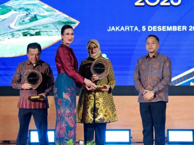 Kemenpar RI Anugerahkan Bupati Banyuwangi Penghargaan "Most Inspiring Tourism Leader" di Ajang Wonderful Indonesia Award 2025