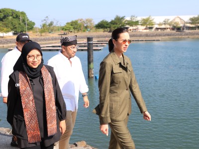 Mendarat di Bandara Ramah Lingkungan Banyuwangi, Menpar Widi Apresiasi Konsep Pariwisata Berkelanjutan