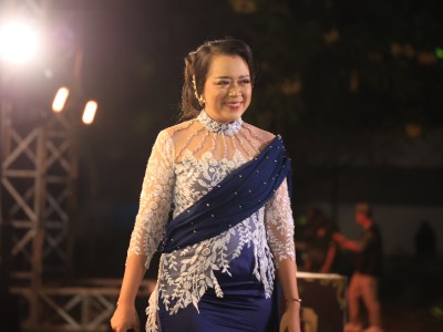 Dari Penyanyi Cilik Kini Jadi Vokalis Banyuwangi Ethno Carnival, Inilah Sosok Neno!