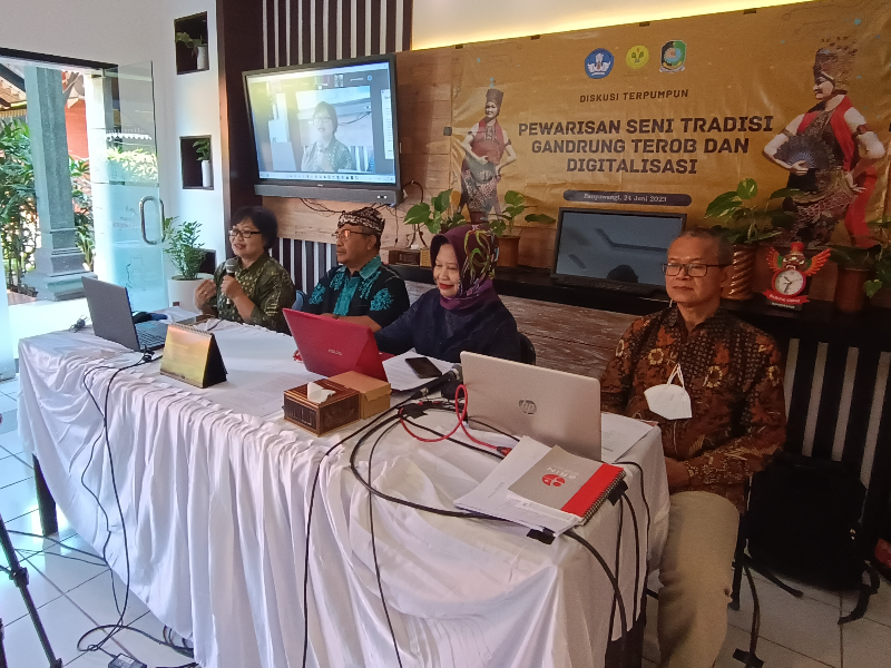 Menjaga Seni Tradisi Gandrung Terob, Akademisi UNJ Riset di Banyuwangi