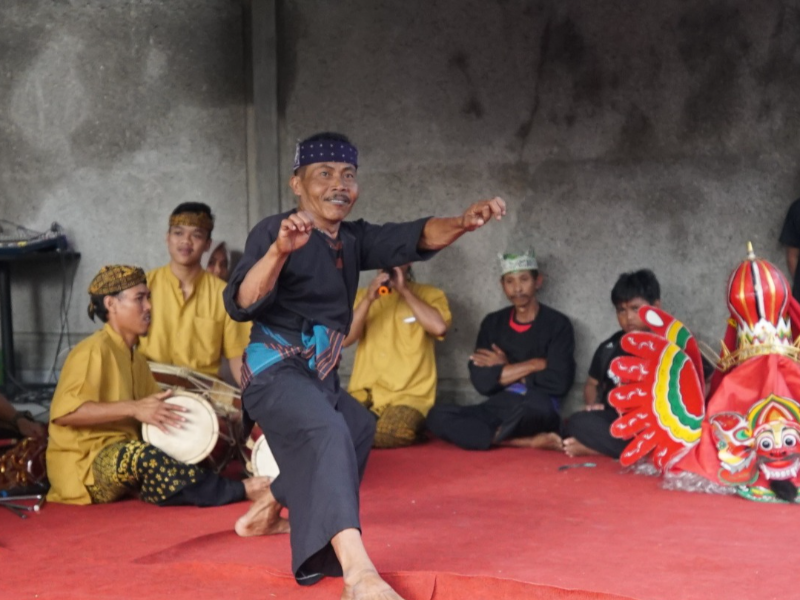 Resmi Dibuka, Warga Sangat Antusias Ramaikan Festival Sepekan Tamansuruh