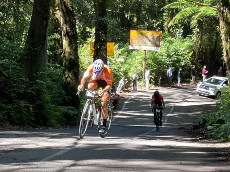 Ratusan Peserta Terpukau dengan Gelaran EJ Sport Banyuwangi Blue Fire Ijen KOM Challenge