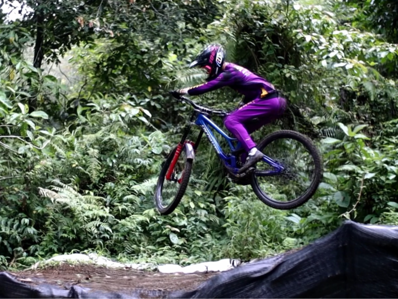 Trek Banyuwangi Ijen Geopark Downhill Siap Pacu Adrenalin
