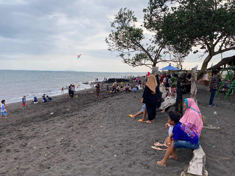 Pantai Wonosari, Destinasi Wisata Baru di Tengah Kota Banyuwangi yang Lagi Viral