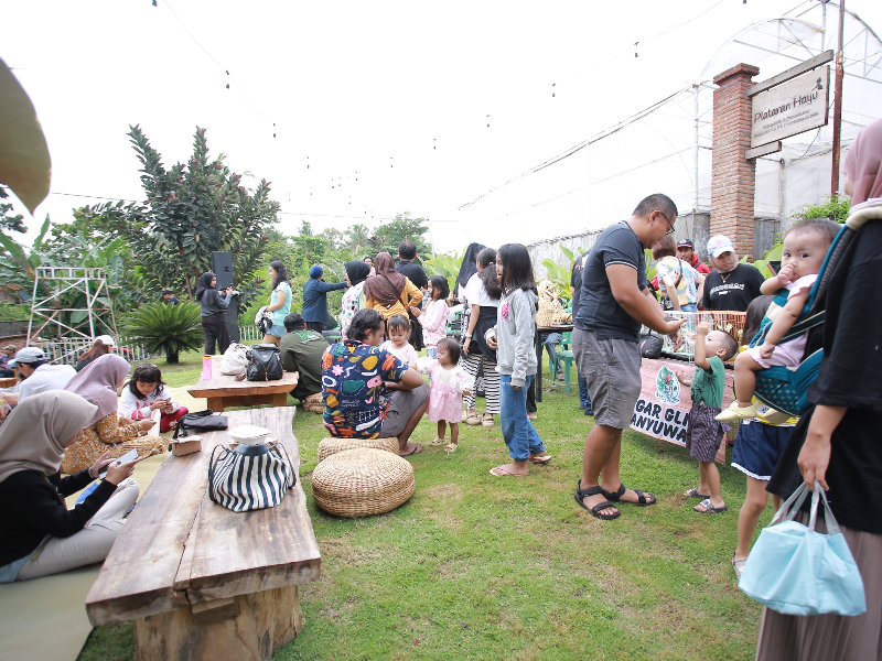 Liburan Lebaran di Banyuwangi Semakin Seru dan Berkesan di Festival Kembang Bakung Banyuwangi