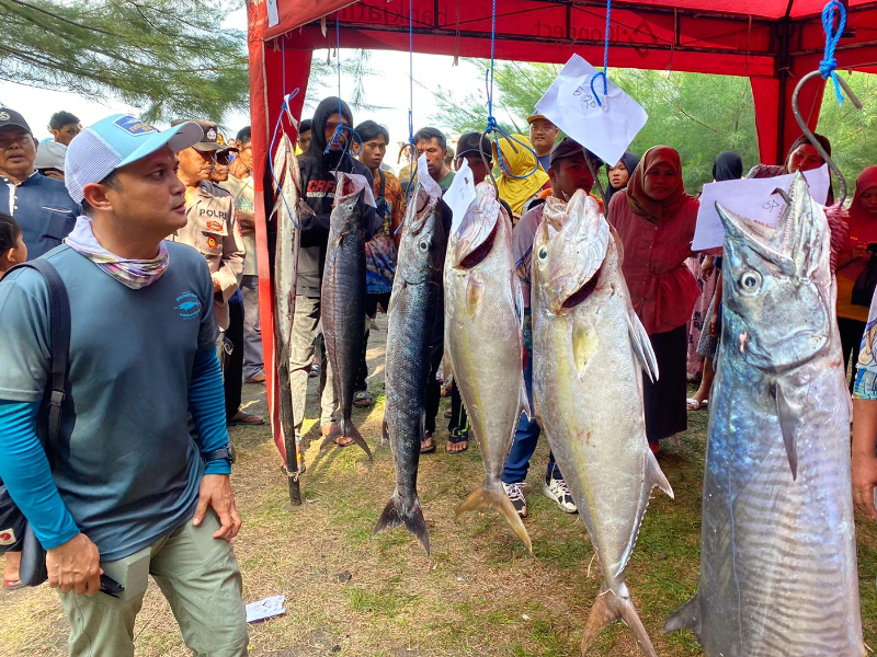 Ratusan Pemancing Ramaikan Banyuwangi Fishing Festival 2024. Cepy Yanwar: Perairan Disini Sangat Terjaga