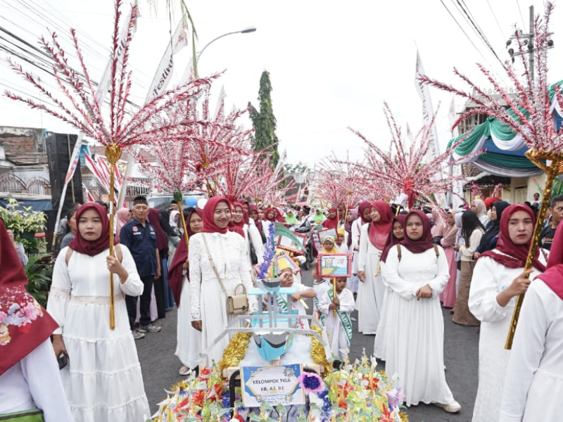 Pawai Endhog-endhogan, Tradisi Warga Banyuwangi Peringati Maulid Nabi