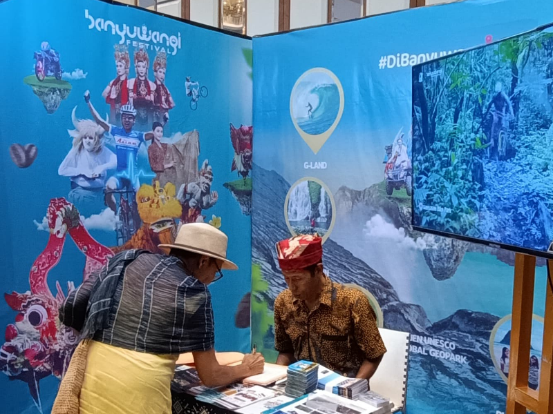 Banyuwangi Curi Perhatian Travel Agent Asing di Wonderful Indonesia Tourism Fair 2024 