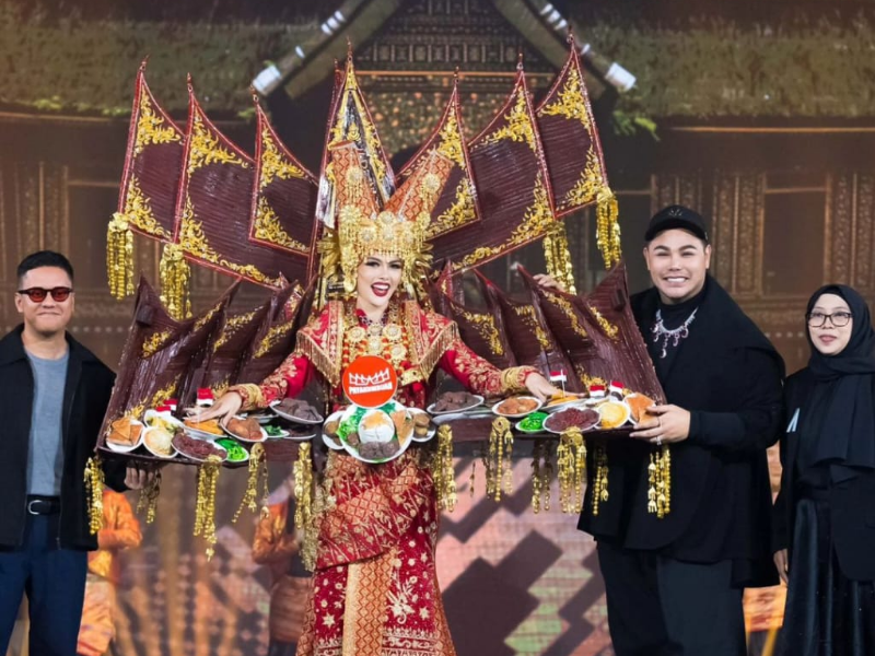 Desainer Banyuwangi Kembali Berkarya di Kancah Internasional Lewat Kostum Miss Grand Indonesia 2024
