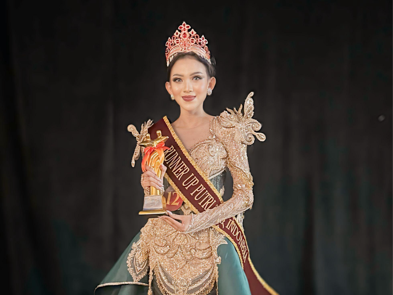 Putri Daerah Banyuwangi Raih Juara Runner Up 1 di Pemilihan Putri Tari Indonesia 2024