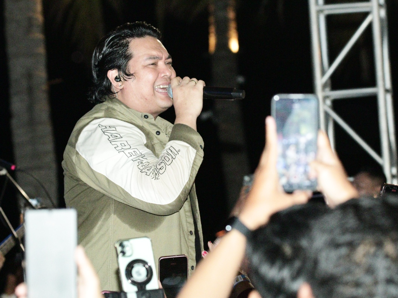 SEAmphony Music Banyuwangi Hadirkan Intimate Concert di Tepi Selat Bali