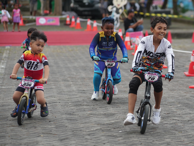 Ratusan Pembalap Cilik Unjuk Gigi di Push Bike Series 3 Banyuwangi