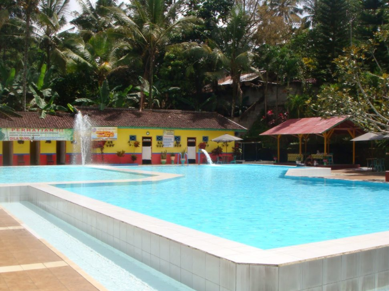 Pemandian Tamansuruh