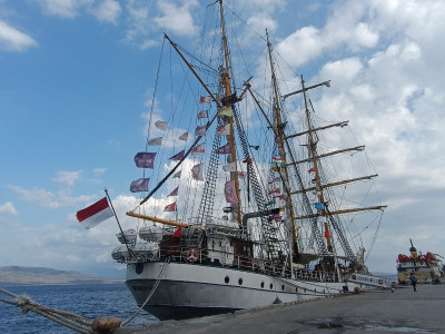 Banyuwangi Jadi Jujukan Sang Legenda KRI Dewaruci