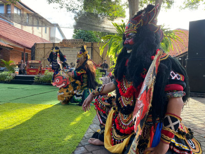 Antusiasme Masyarakat Warnai Pembukaan Banjoewangi Kolosemono