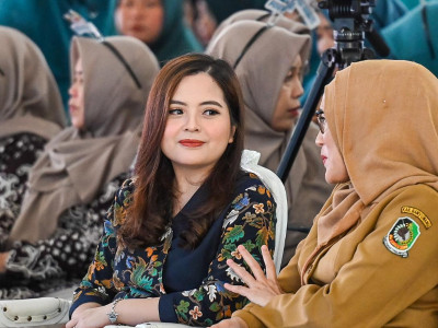 Tasya Kamila Sharing Pola Hidup Sehat di Festival Posyandu Kreatif Banyuwangi