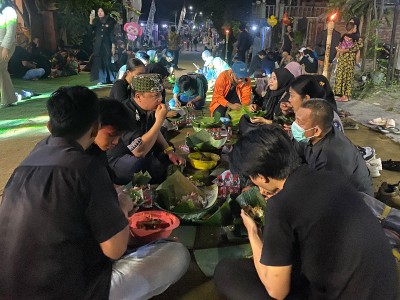 Ungkap Rasa Syukur, Warga Desa Kemiren Banyuwangi Gelar Tradisi Tumpeng Sewu