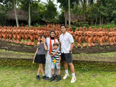 Usai Getarkan Panggung Harjaba, Band Kotak Terpukau Magisnya Taman Gandrung Terakota