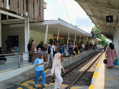 Libur Panjang, 47 Ribu Lebih Wisatawan 'Serbu' Banyuwangi Naik Kereta!