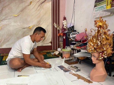 Pesanan Kostum BEC 2026 Membludak, Desainer hingga Pengrajin Ukir Panen Rezeki