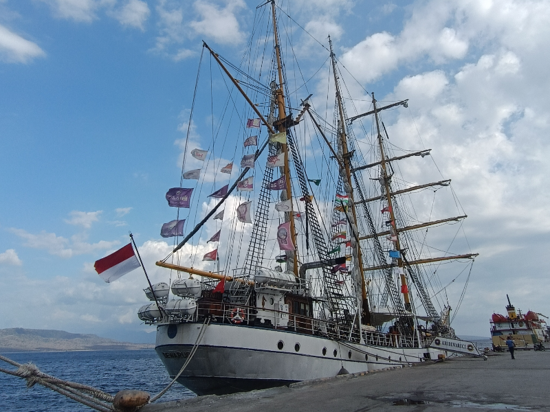 Banyuwangi Jadi Jujukan Sang Legenda KRI Dewaruci