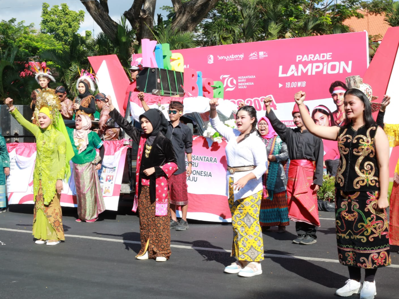 Partisipasi Siswa SLB Semarakkan Karnaval Kemerdekaan di Banyuwangi