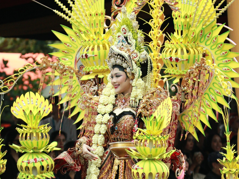 Sarat Makna, Banyuwangi Ethno Carnival 2025 Pukau Ribuan Penonton