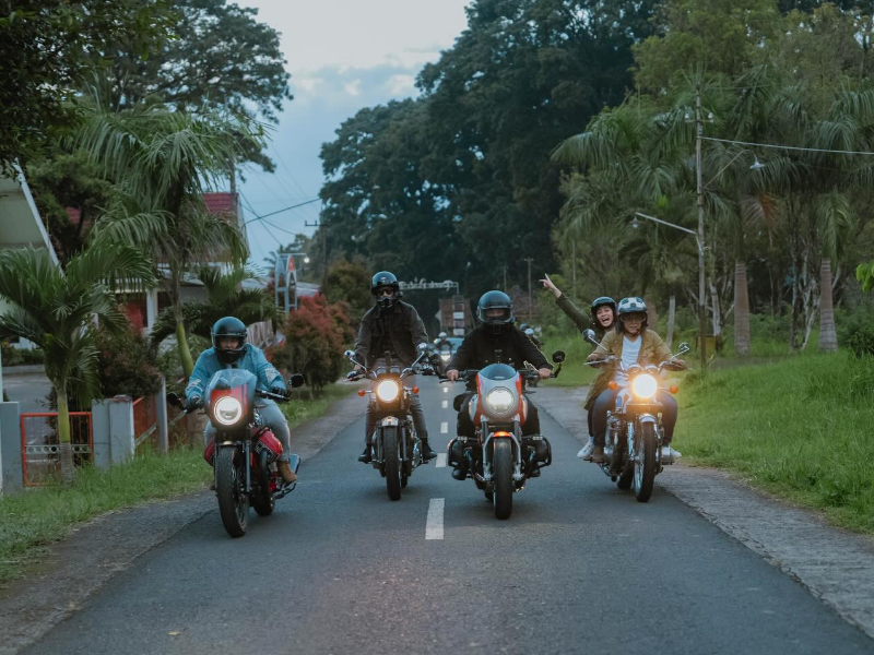 Geng Motor 'The Dudas -1' Eksplorasi Banyuwangi, dari Desa Kemiren hingga Hutan De Djawatan