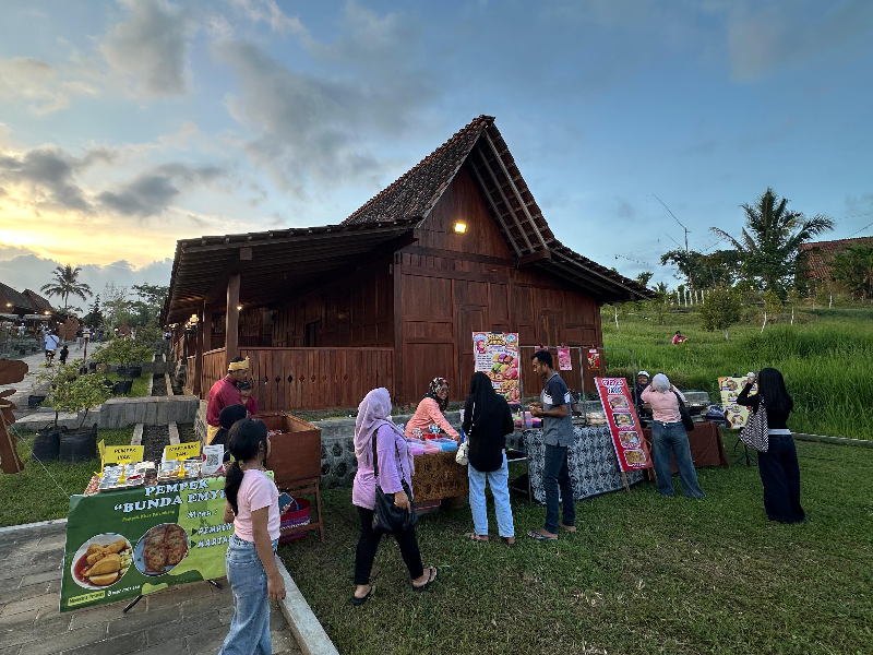 Mau Menikmati Sunset di Kaki Gunung Ijen? Cobain Serunya Senja di Agro Wisata Tamansuruh Banyuwangi