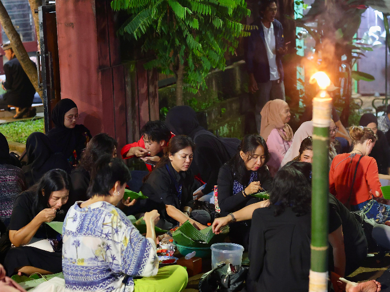 Culture & Heritage, Elegansi Solidaritas dalam Geliat Tradisi Tumpeng Sewu di Banyuwangi